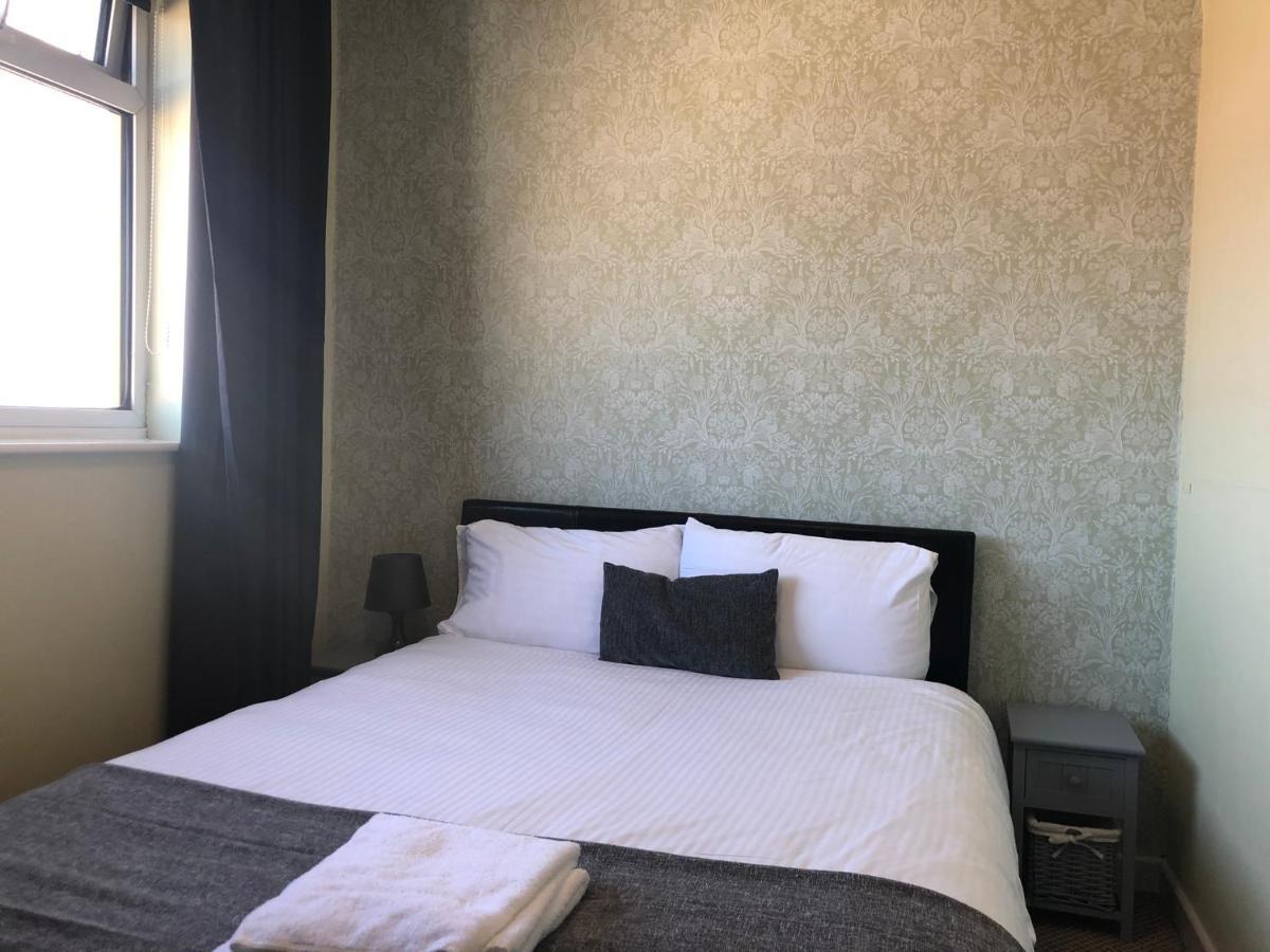 Ultimate Family Guest House Blackpool Zewnętrze zdjęcie